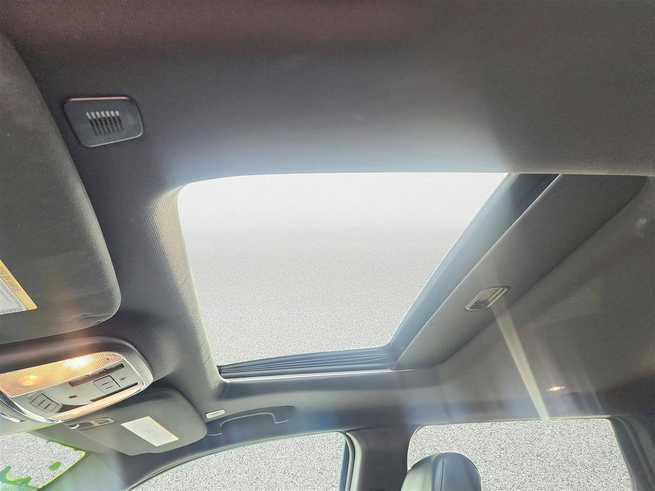 Jeep Grand Cherokee photo 16