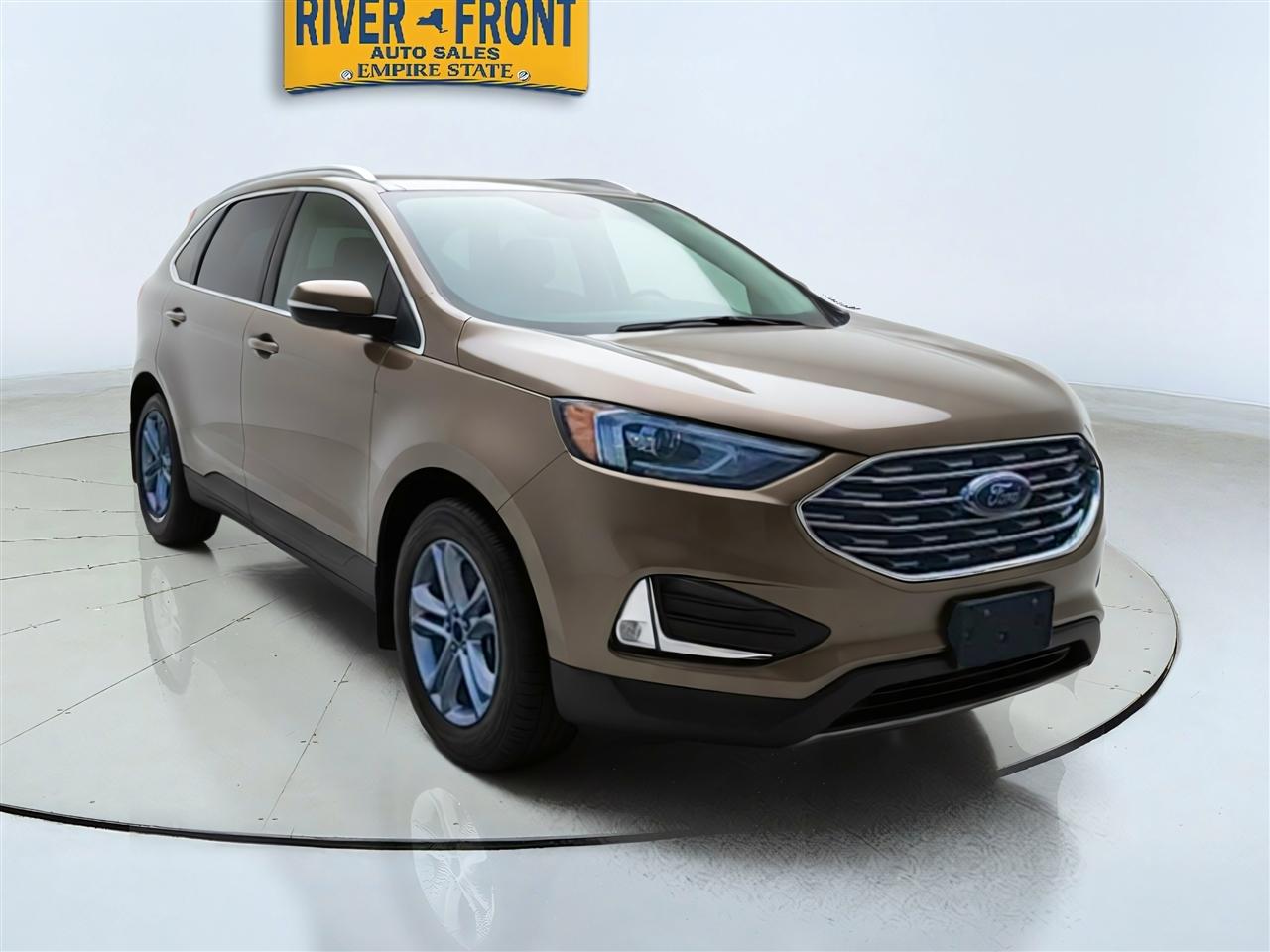Ford Edge photo 2