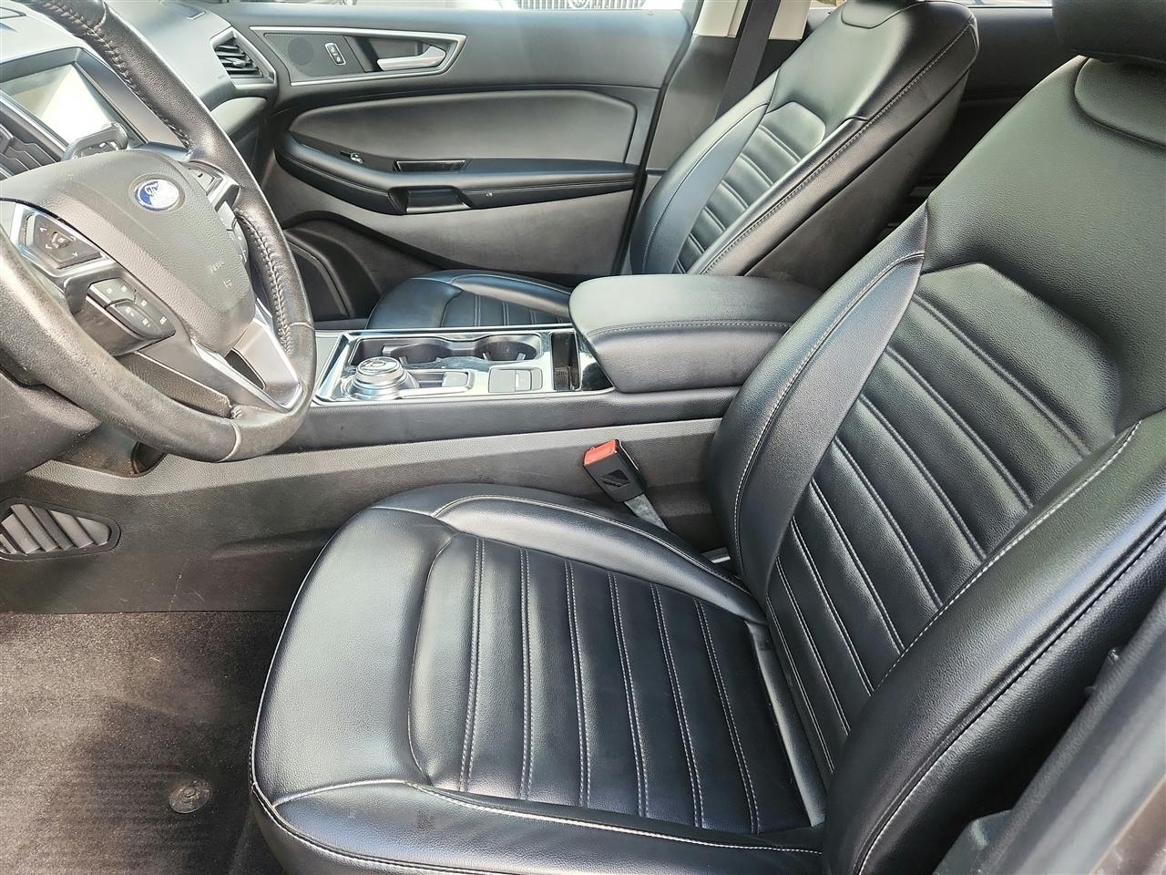 Ford Edge photo 15