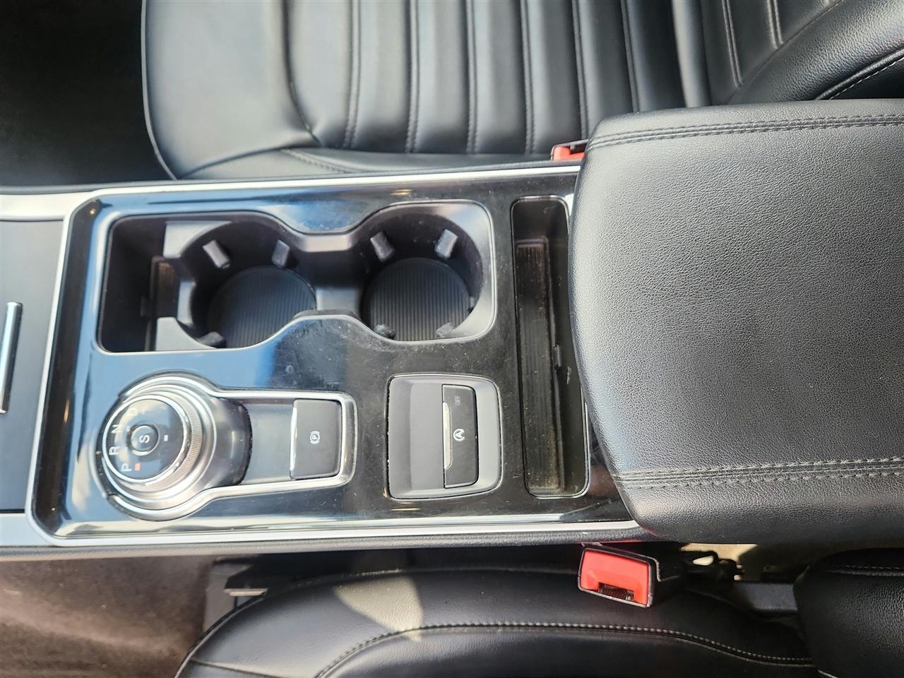 Ford Edge photo 18