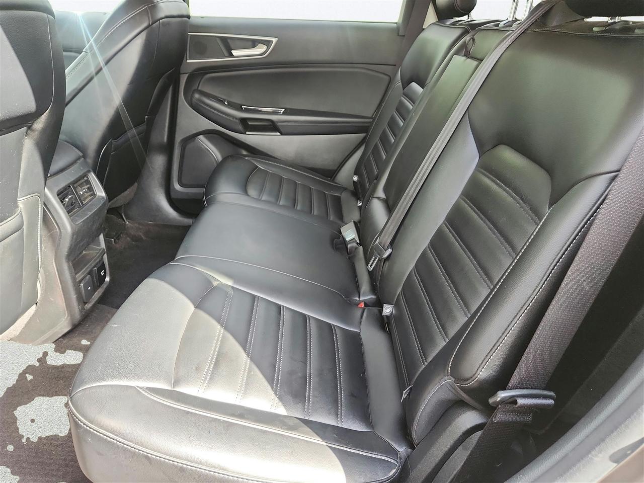 Ford Edge photo 24