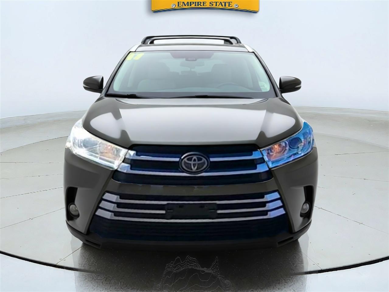 Toyota Highlander photo 3
