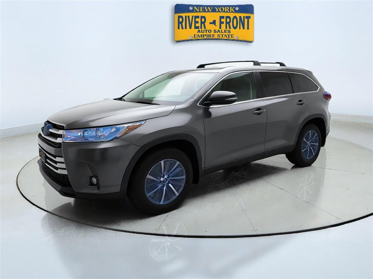 Toyota Highlander photo 4