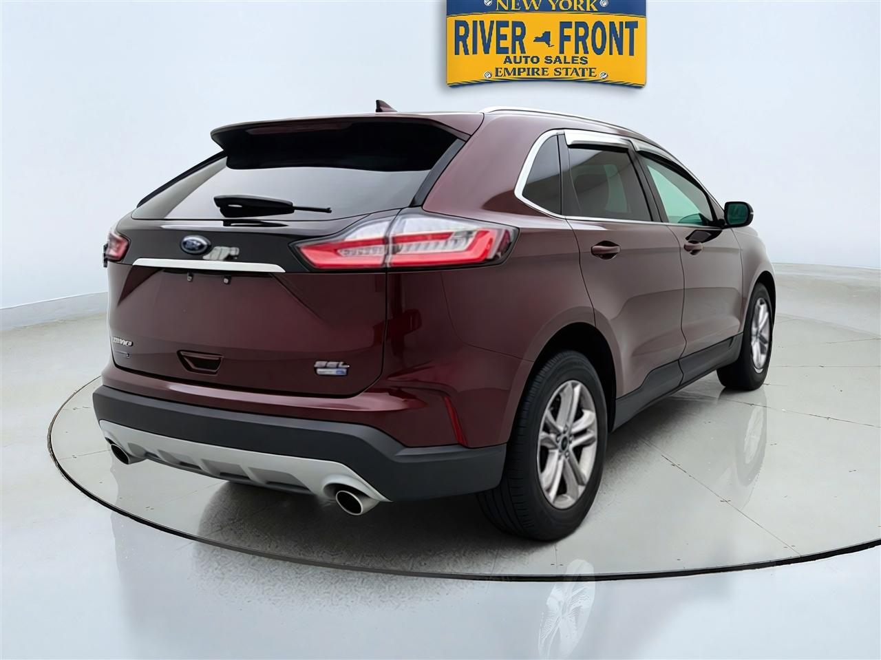 Ford Edge photo 8