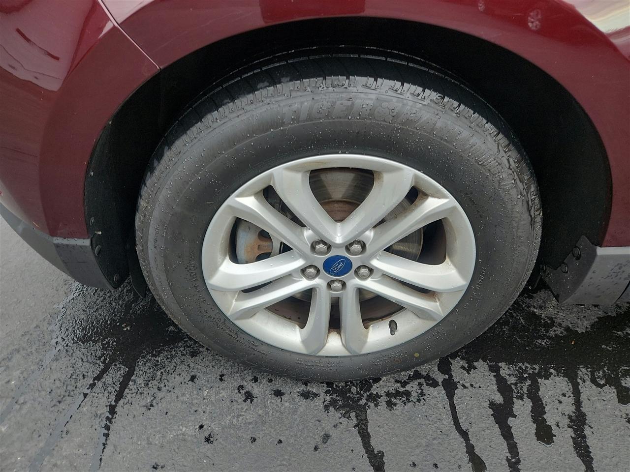 Ford Edge photo 10