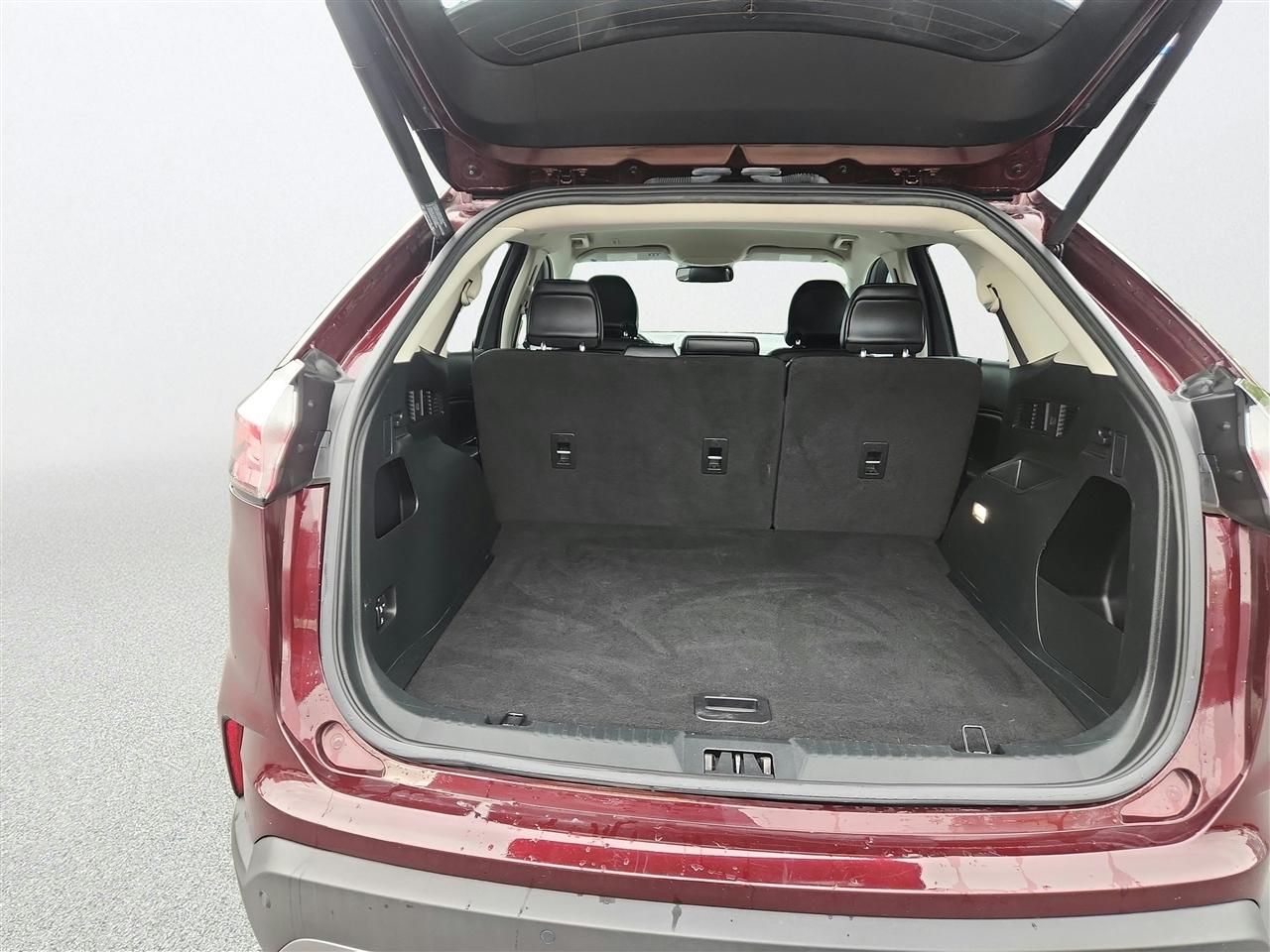 Ford Edge photo 13