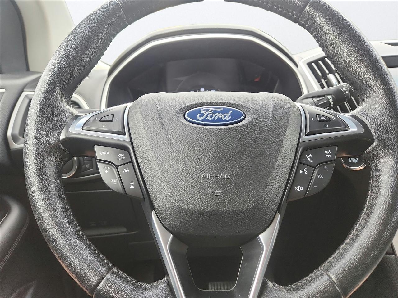 Ford Edge photo 17