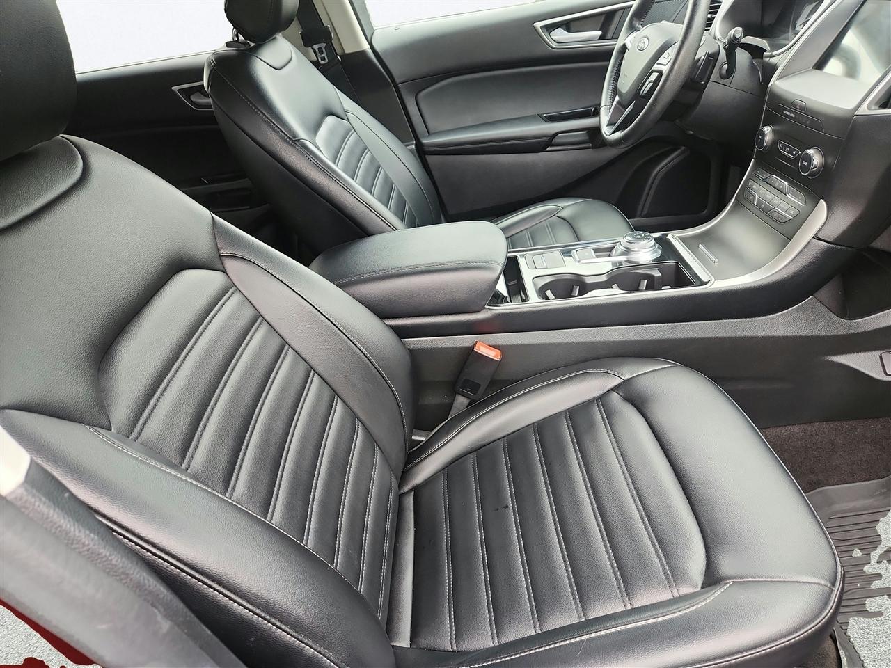 Ford Edge photo 26