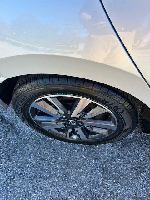 2023 Nissan Versa Sedan SV - Photo 17