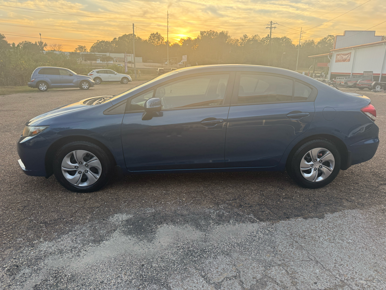 Honda Civic LX Sedan 5-Speed AT 2013