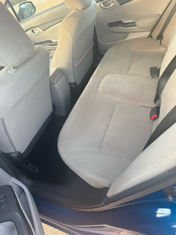 Honda Civic LX Sedan 5-Speed AT 2013