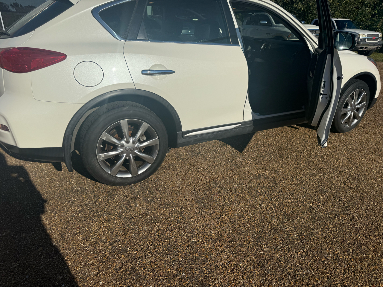 Infiniti QX50 Base RWD 2017