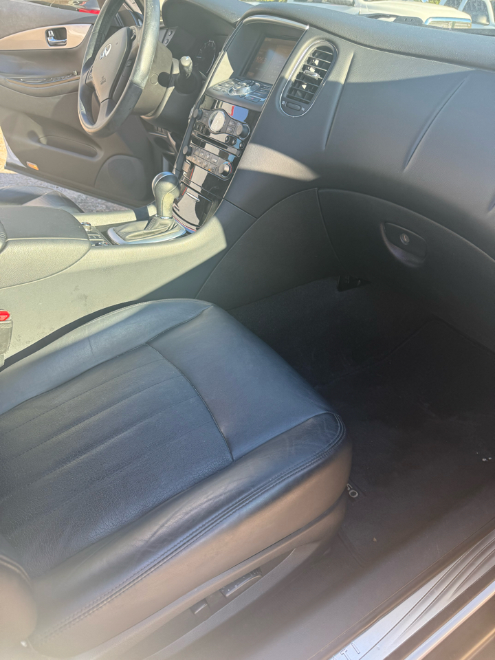 Infiniti QX50 Base RWD 2017