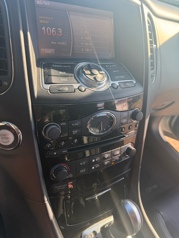 Infiniti QX50 Base RWD 2017