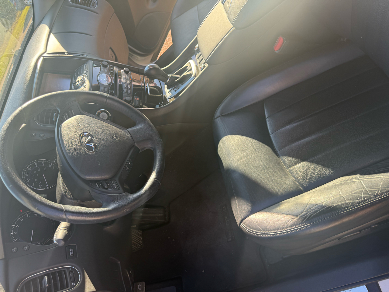 Infiniti QX50 Base RWD 2017