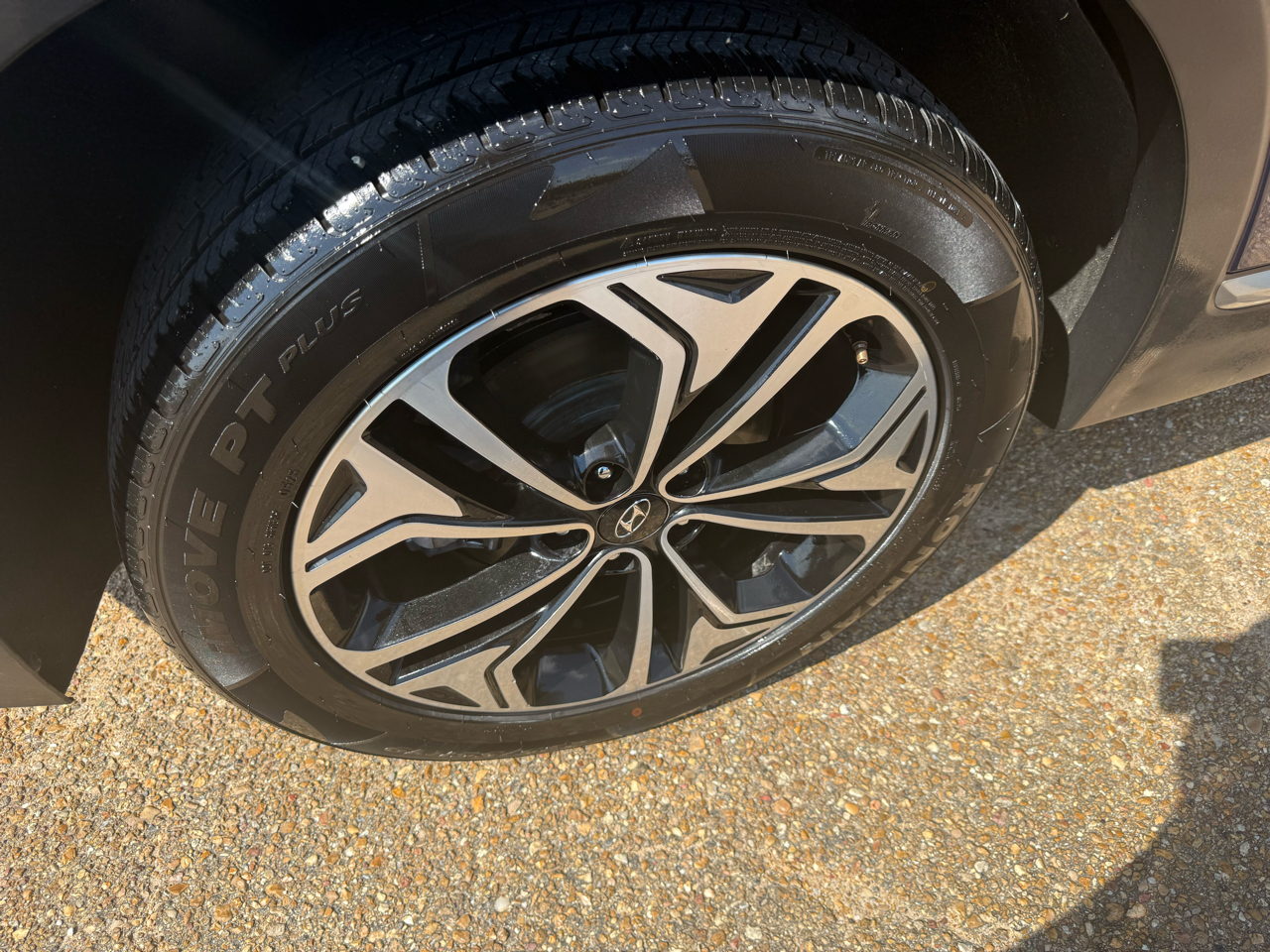 Hyundai Santa Fe SEL 2.0T w/Convenience and Premium Packages 2020