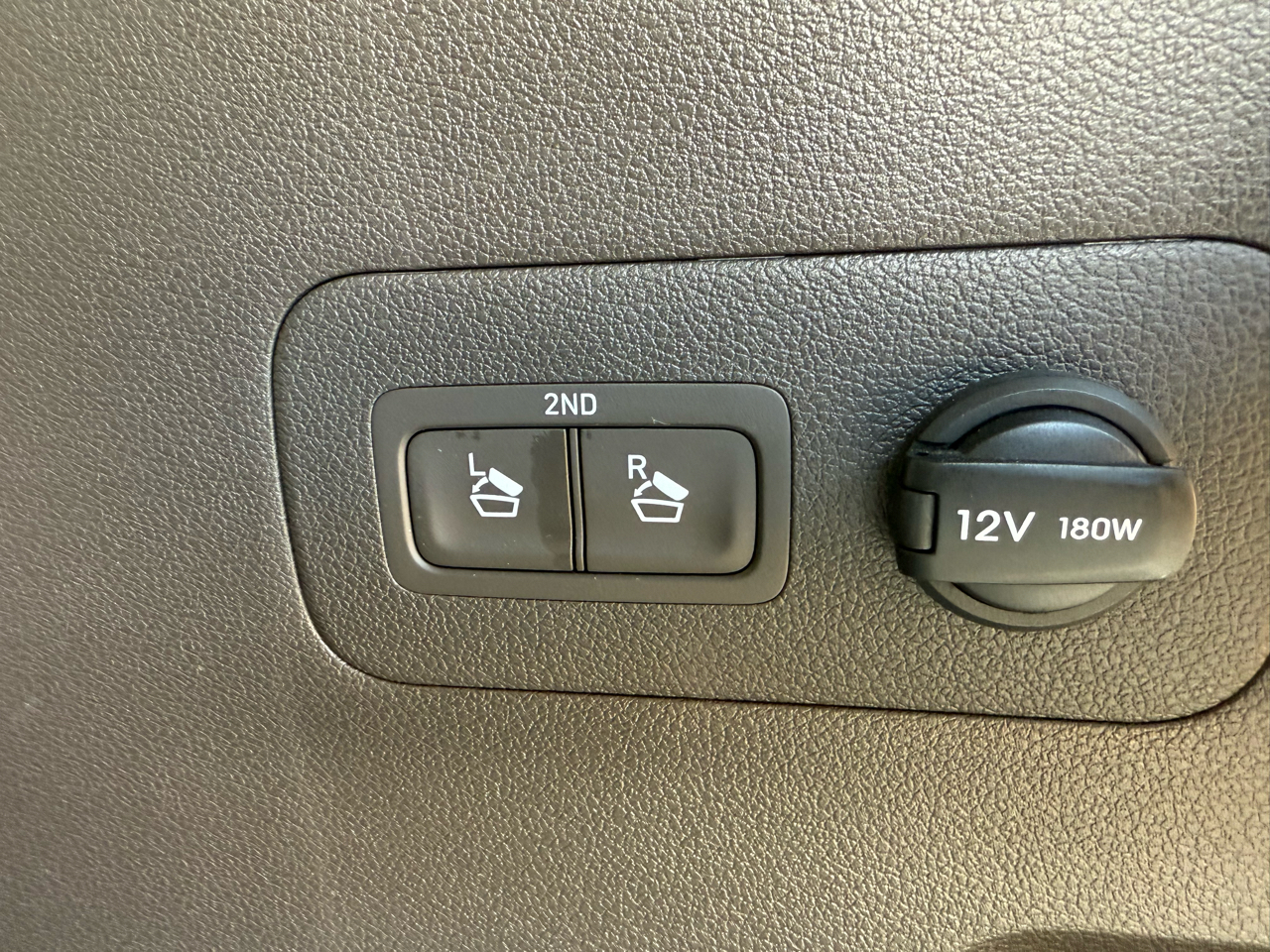 Hyundai Santa Fe SEL 2.0T w/Convenience and Premium Packages 2020