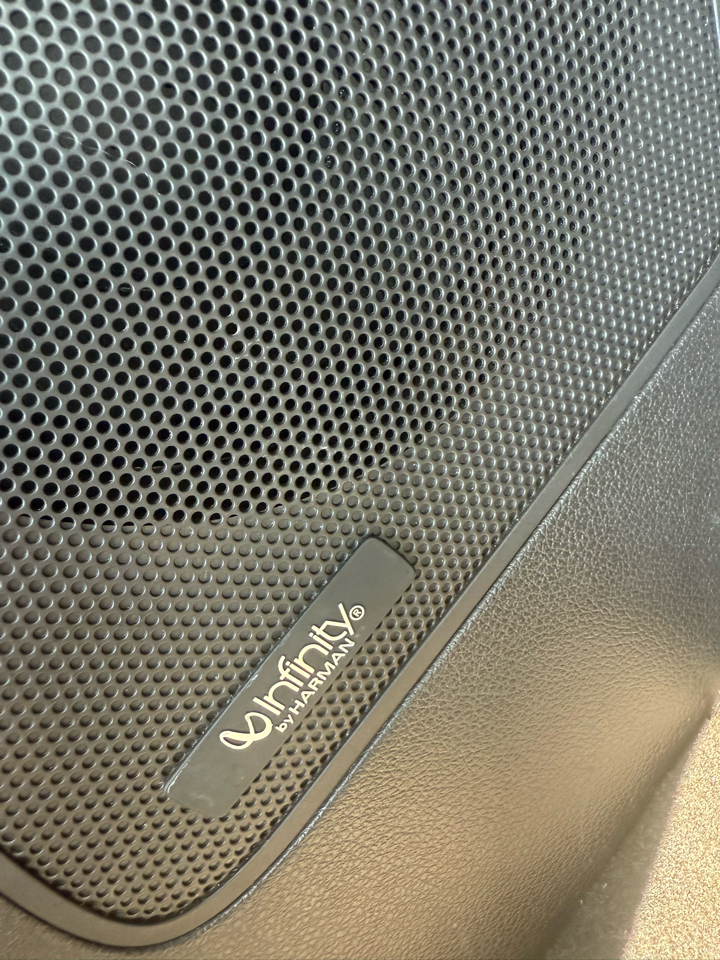 Hyundai Santa Fe SEL 2.0T w/Convenience and Premium Packages 2020