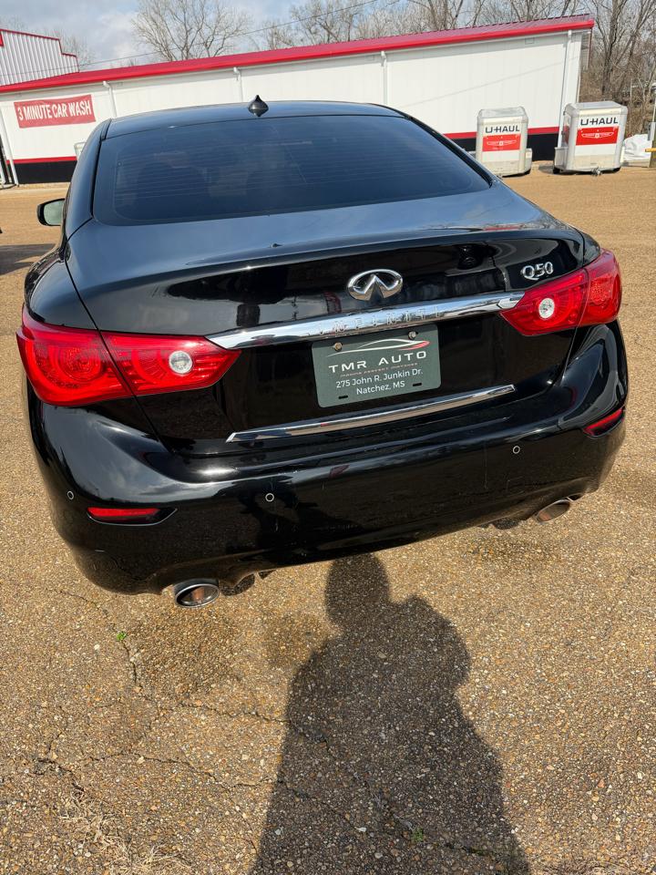 Infiniti Q50 Base 2015