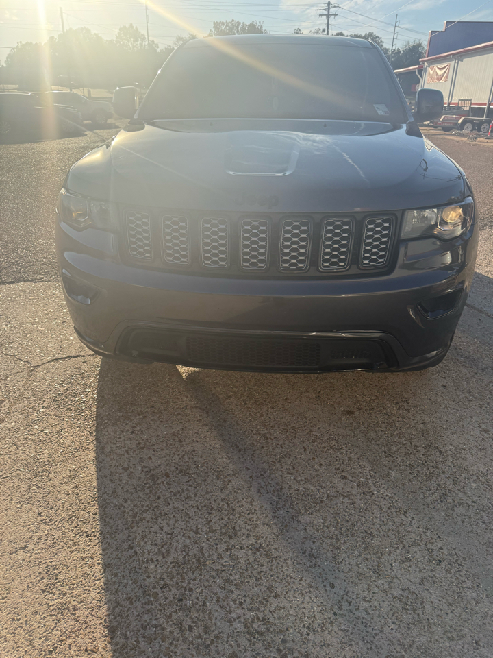 Jeep Grand Cherokee Laredo 2WD 2019