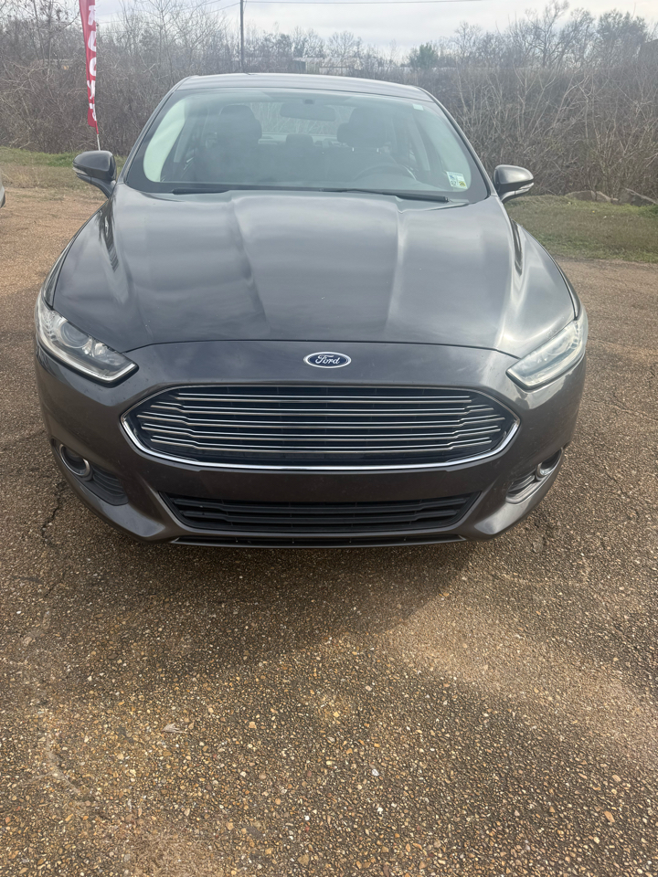 Ford Fusion SE 2016