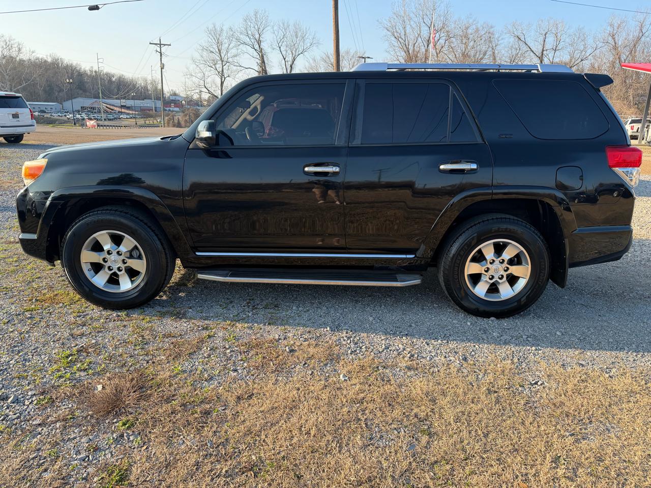 Toyota 4Runner SR5 2WD 2013