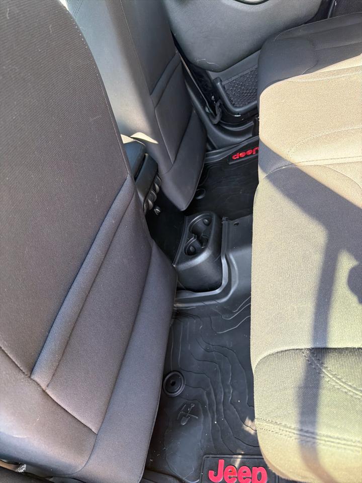 Jeep Wrangler Unlimited Sport 4WD 2017