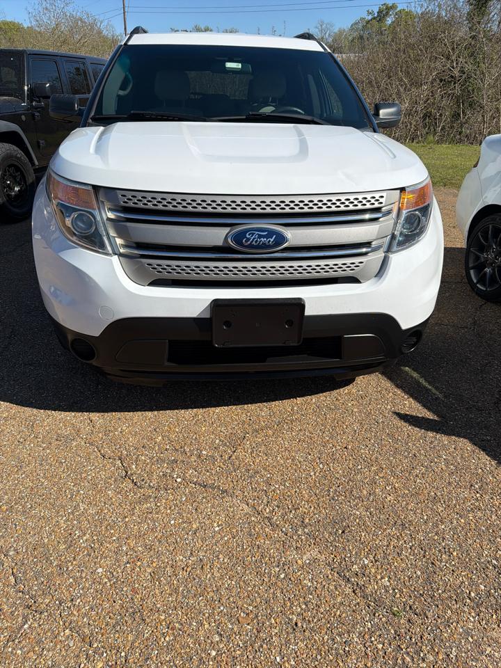 Ford Explorer Base FWD 2014
