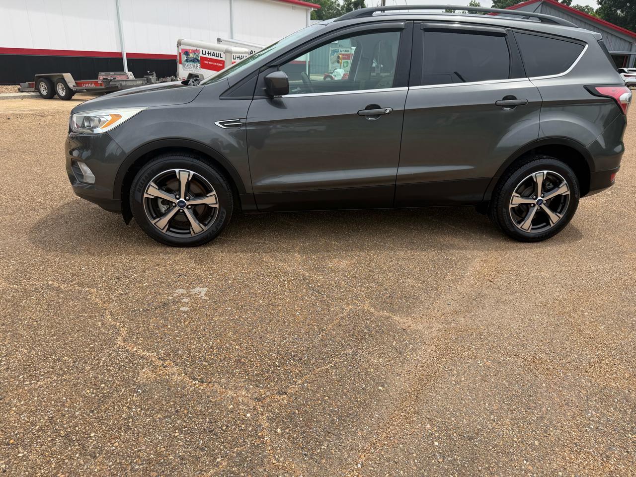 2018 Ford Escape SEL's photo