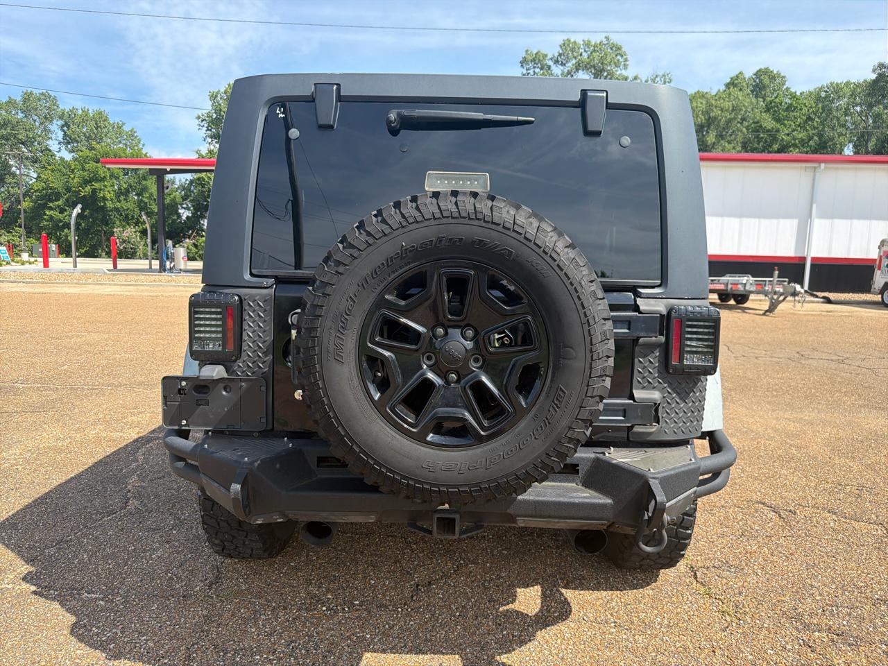 Jeep Wrangler Unlimited Sport 4WD 2011