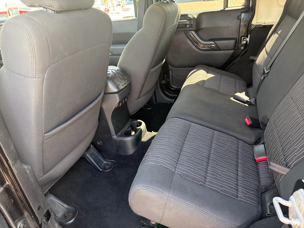 Jeep Wrangler Unlimited Sport 4WD 2011