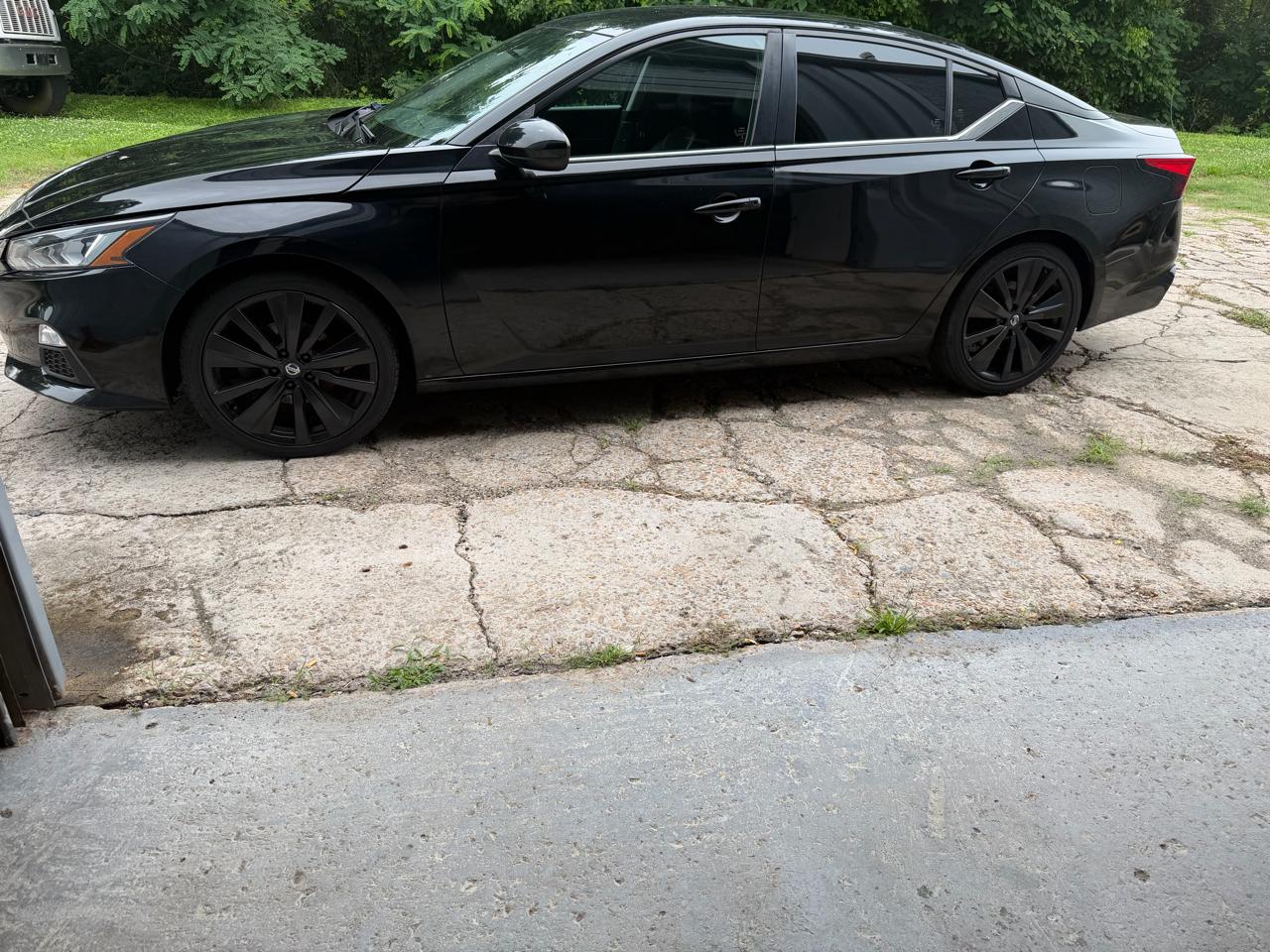 2021 Nissan Altima 2.5 SR's photo