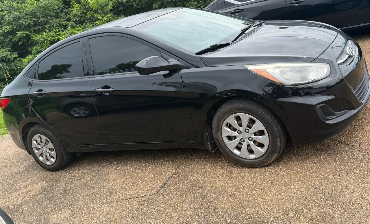 Hyundai Accent SE 4-Door 6A 2016