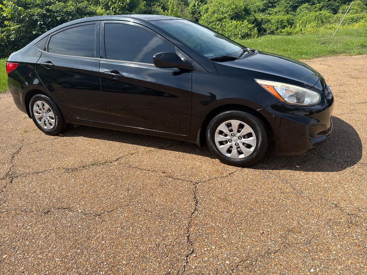 Hyundai Accent SE 4-Door 6A 2016