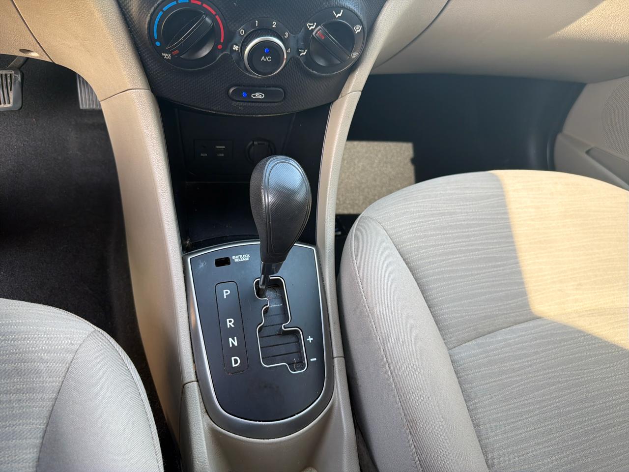 Hyundai Accent SE 4-Door 6A 2016