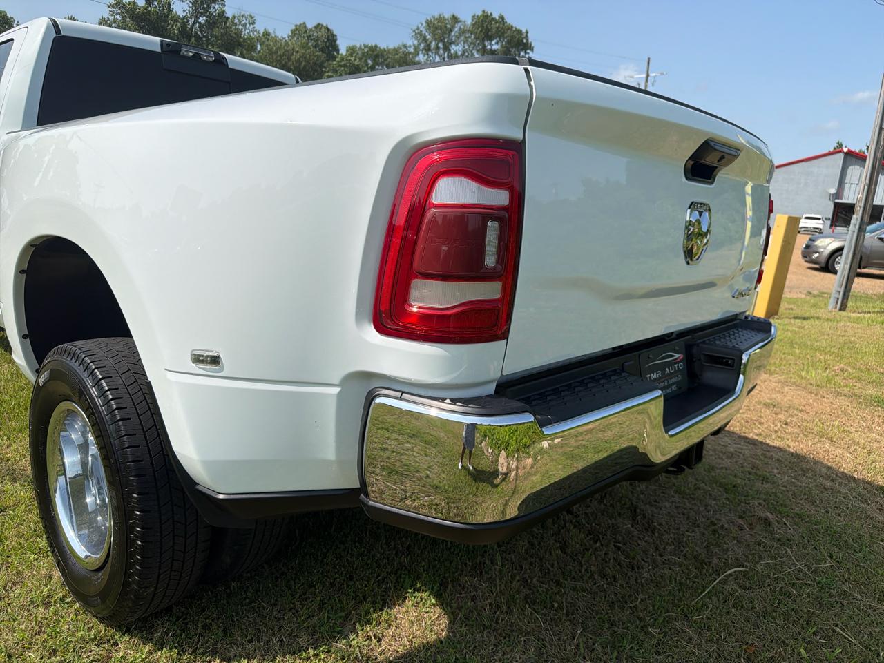 RAM 3500 Tradesman Crew Cab 4WD DRW 2023