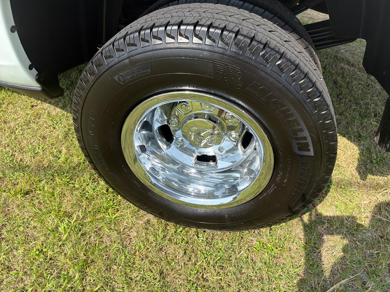 RAM 3500 Tradesman Crew Cab 4WD DRW 2023