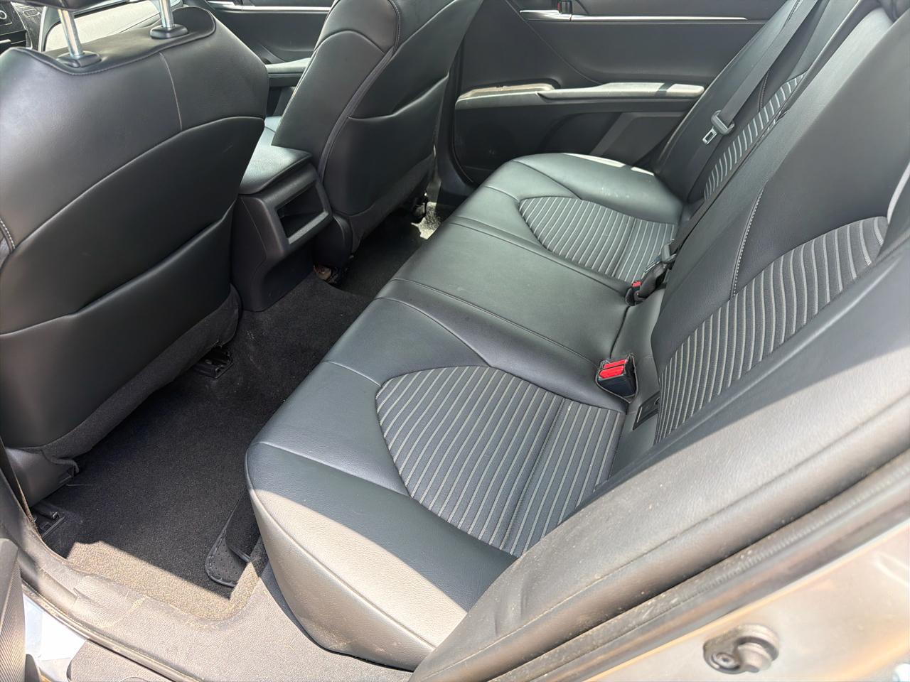 Toyota Camry SE 2022