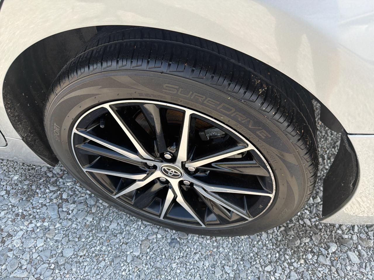 Toyota Camry SE 2022