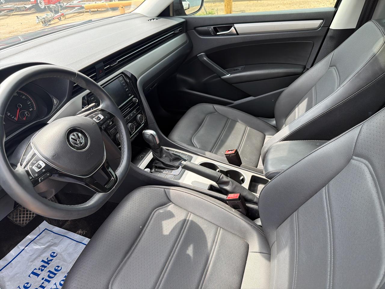 Volkswagen Passat SE 2022