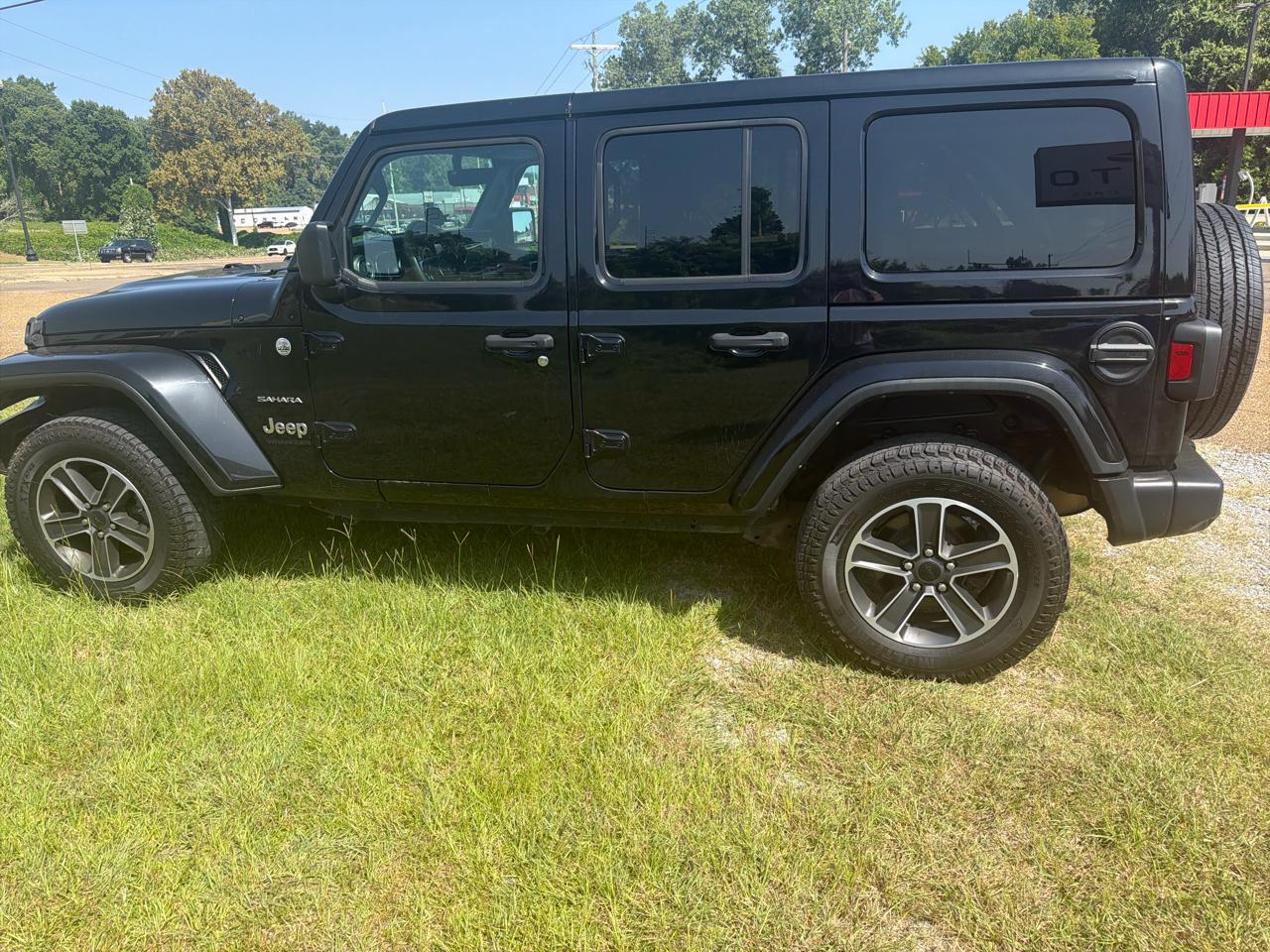 Jeep Wrangler Unlimited Sahara 2023