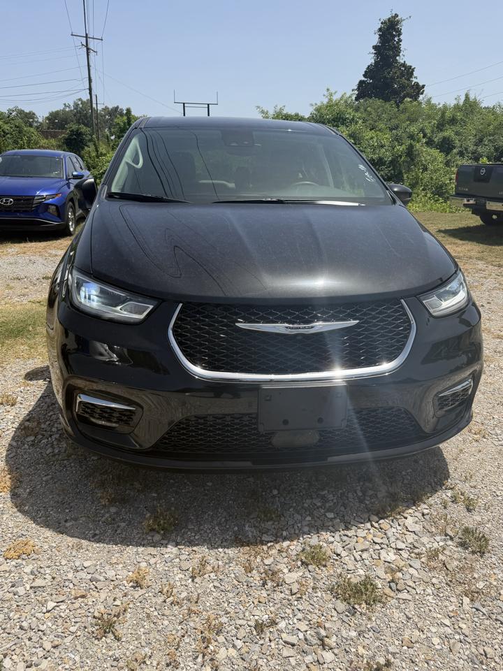 Chrysler Pacifica Touring L 2023