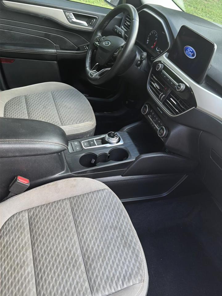 Ford Escape SE 2021