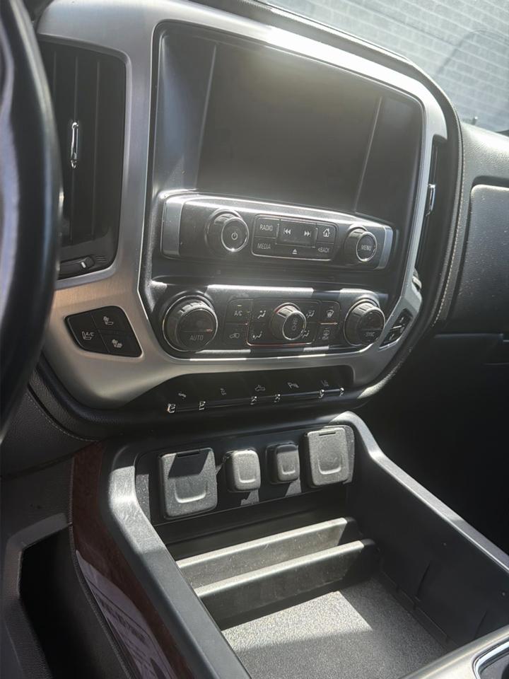 GMC Sierra 1500 SLT Crew Cab 2WD 2014