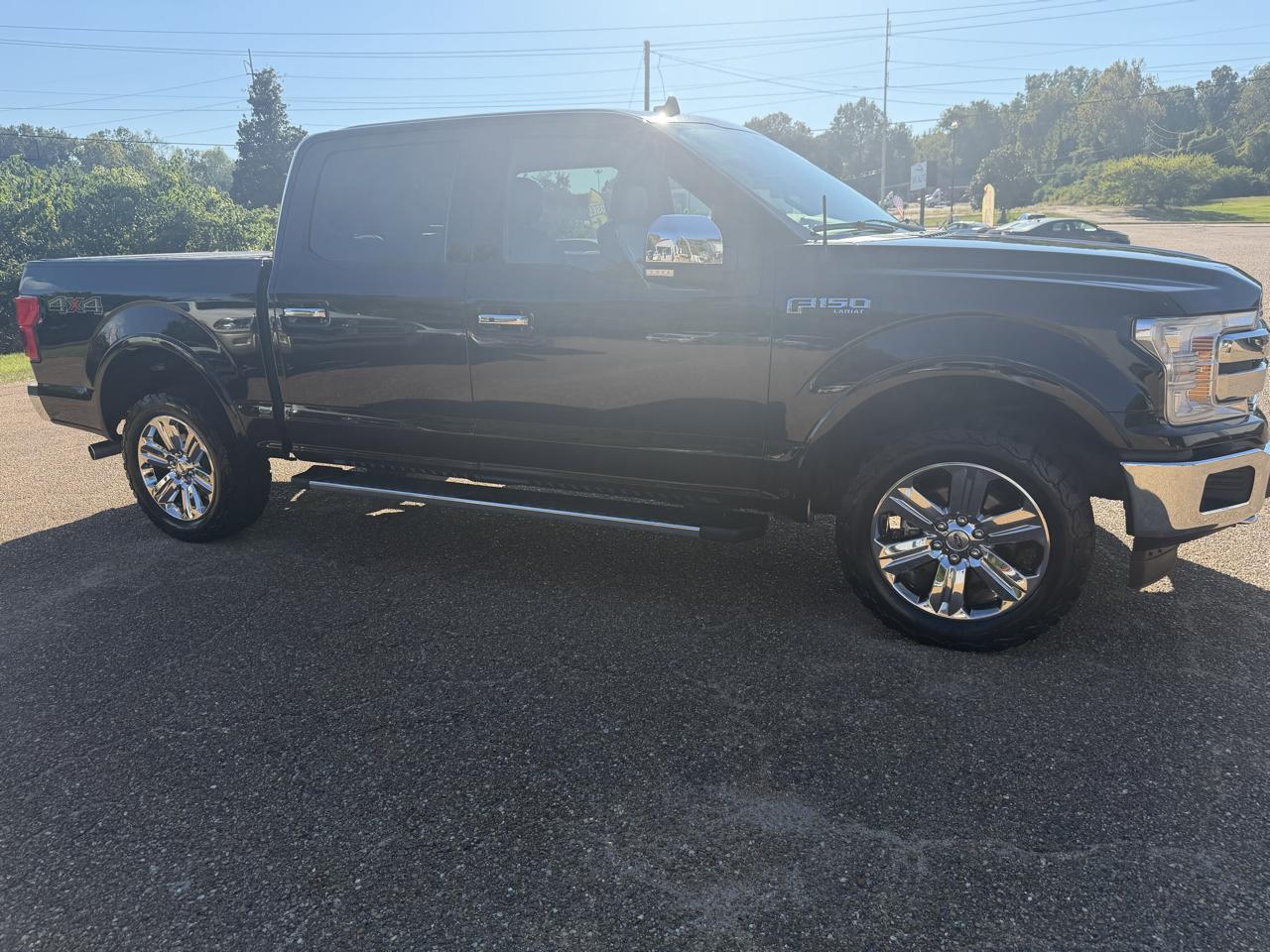 Ford F-150 SuperCrew 139" Lariat 4WD 2018