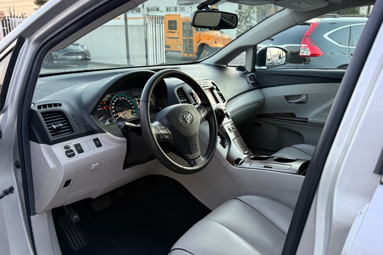 Toyota Venza LE V6 FWD 2012 Toyota Venza LE V6 FWD 2012