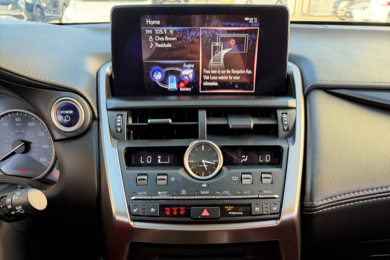 2021 Lexus NX 300h Premium photo 12
