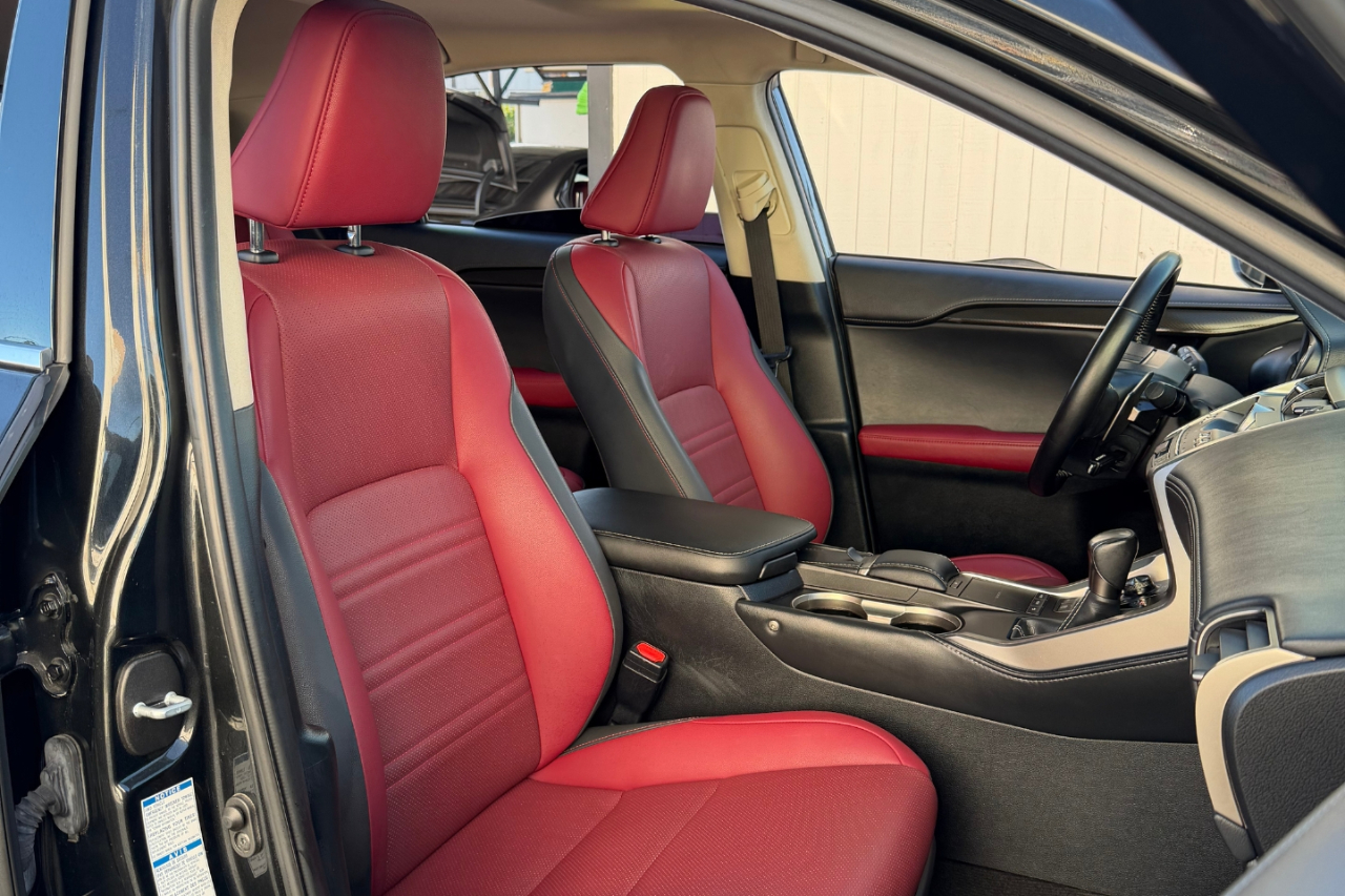 2021 Lexus NX 300h Premium photo 15