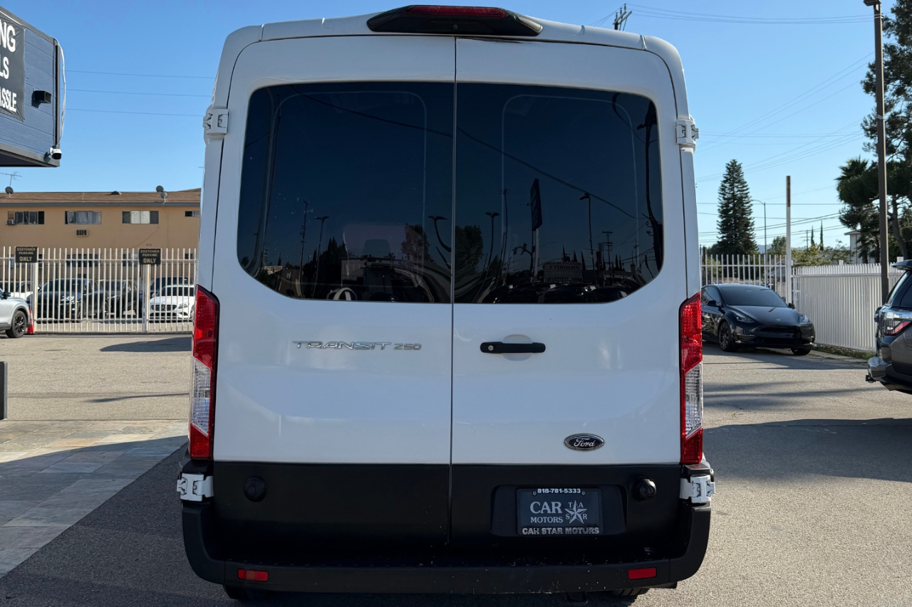 2020 Ford Transit Van photo 5