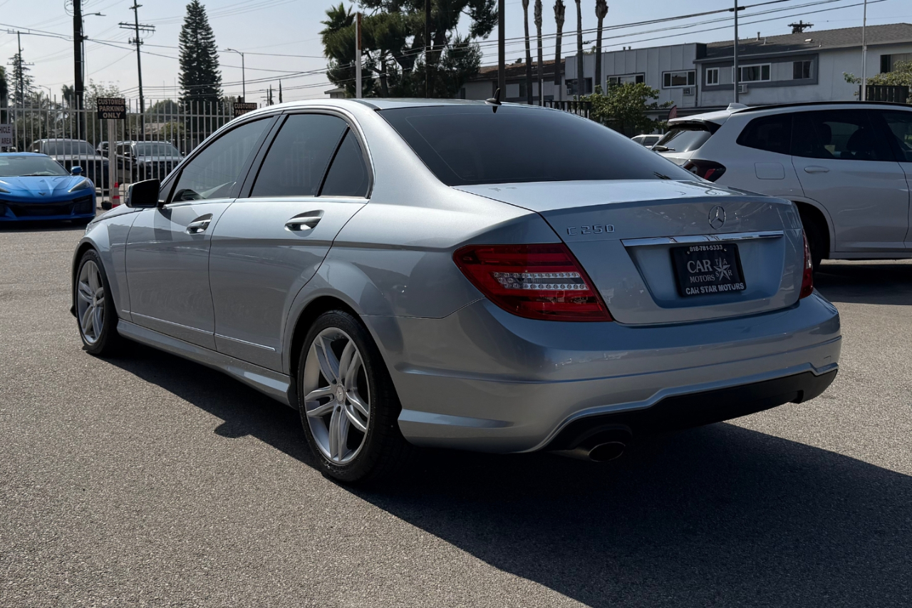 Mercedes-Benz C-Class C250 Luxury Sedan 2014 Mercedes-Benz C-Class C250 Luxury Sedan 2014